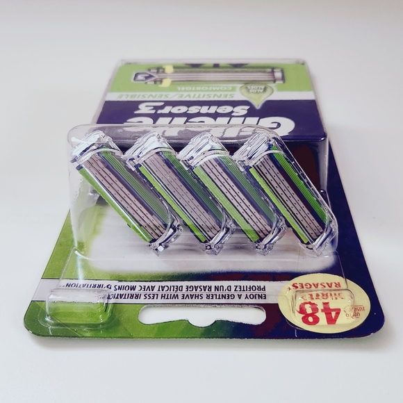 ⭐4/$15 Gillette Sensor3 Sensitive 3-Blade Disposable Razor, 4 CT - Picture 4 of 9
